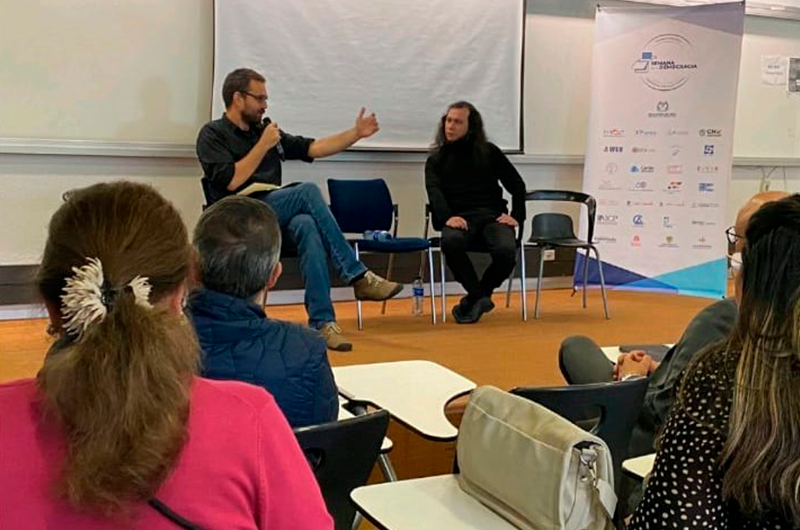 Conversatorio Democracia y deriva autoritaria en América Latina 